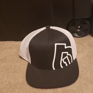 661 trucker hat
